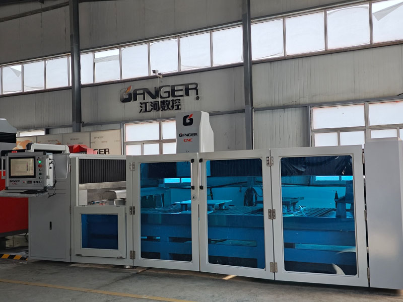 مركز تصنيع CNC للطاولة GSY-3015PLUS