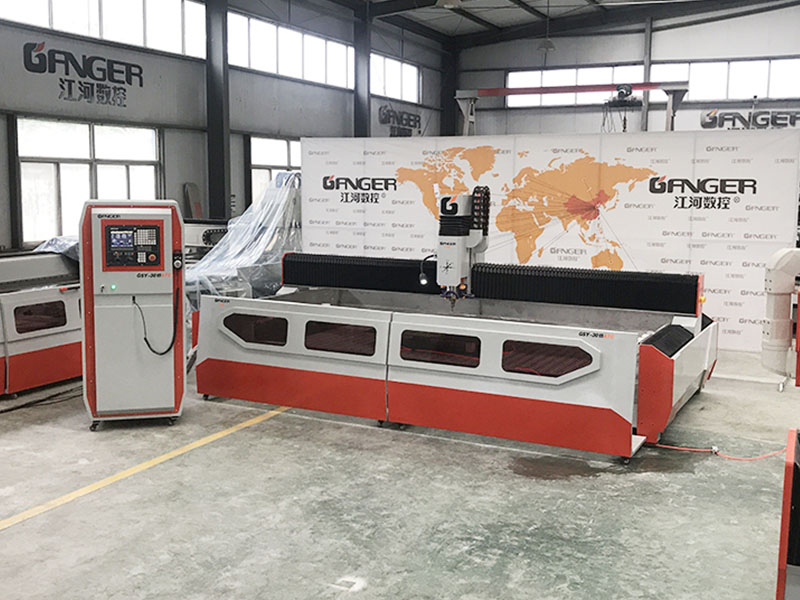 مركز تصنيع CNC للأسطح الطاولة GSY-3015ATC