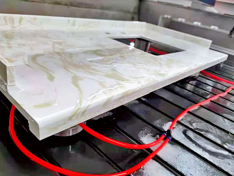 مركز تصنيع CNC للأسطح الطاولة GSY-3015ATC