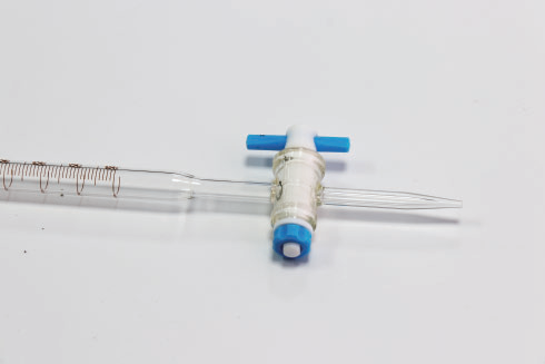 سحاحة بصنبور زجاجي