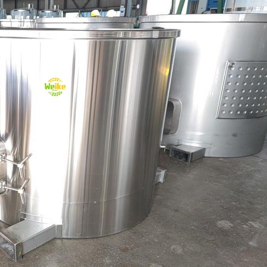 خزانات الشوكة بسعة 2000 لتر