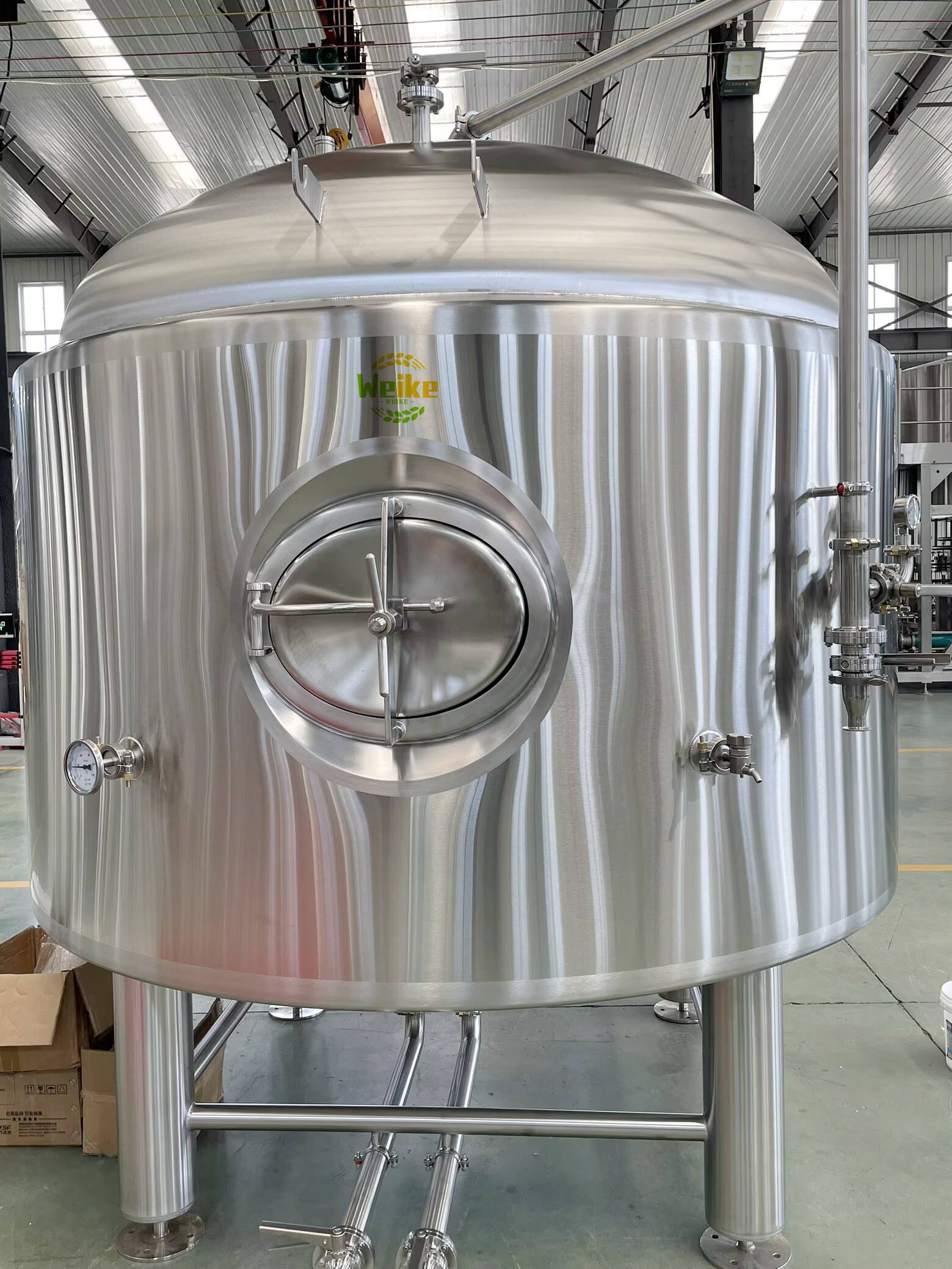 3000L خزانات النبيذ الفوار المصنوعة من الفولاذ المقاوم للصدأ