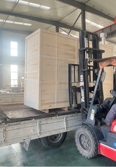 لقد قمنا للتو بتحميل خزانات النبيذ المصنوعة من الفولاذ المقاوم للصدأ للعملاء