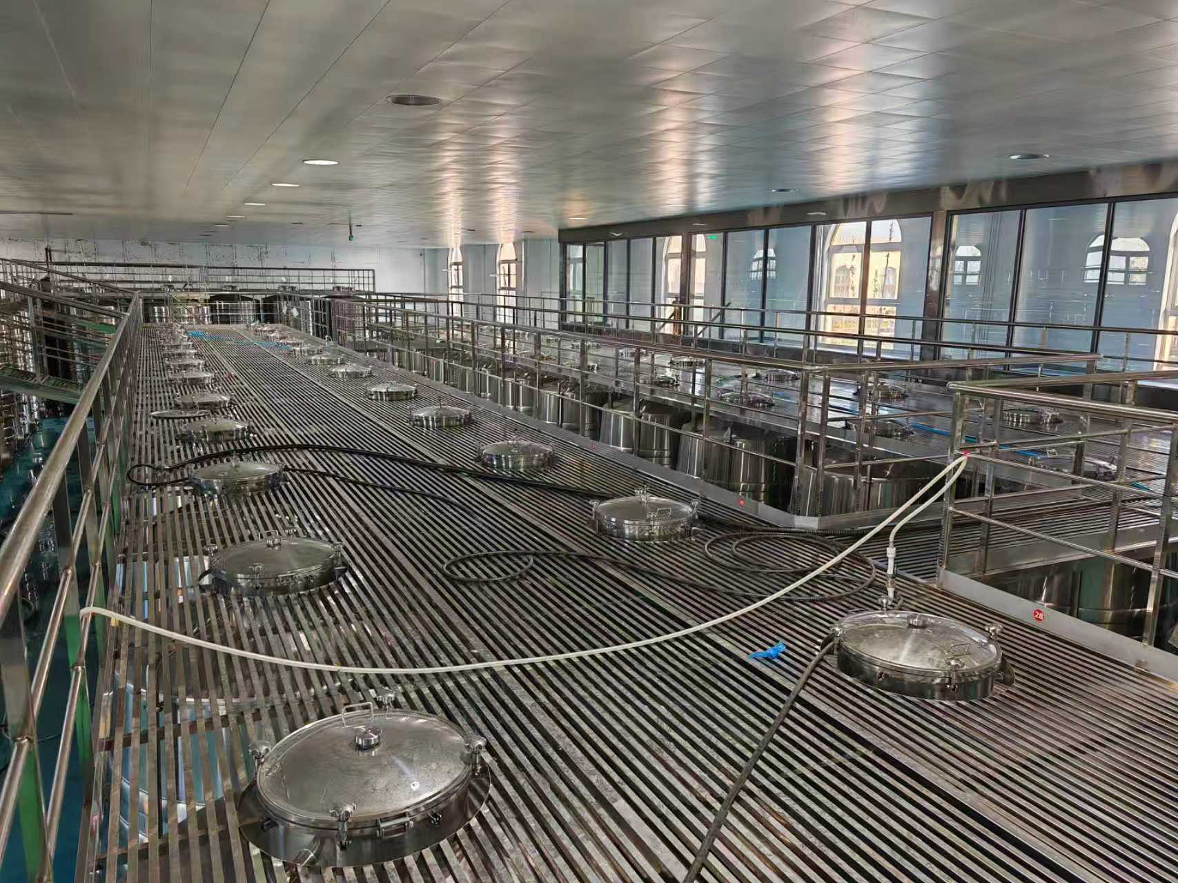 أعمال الفولاذ المقاوم للصدأ