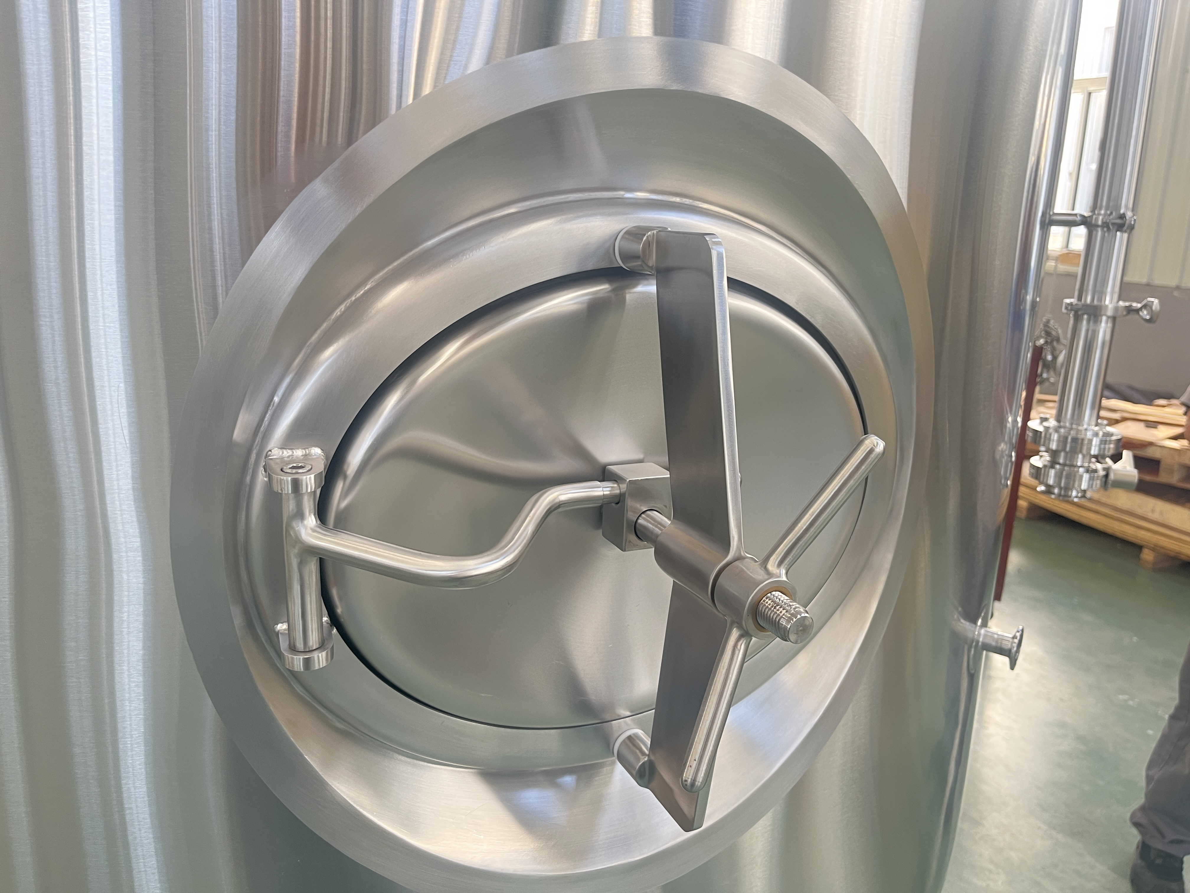 3000L خزانات النبيذ الفوار المصنوعة من الفولاذ المقاوم للصدأ