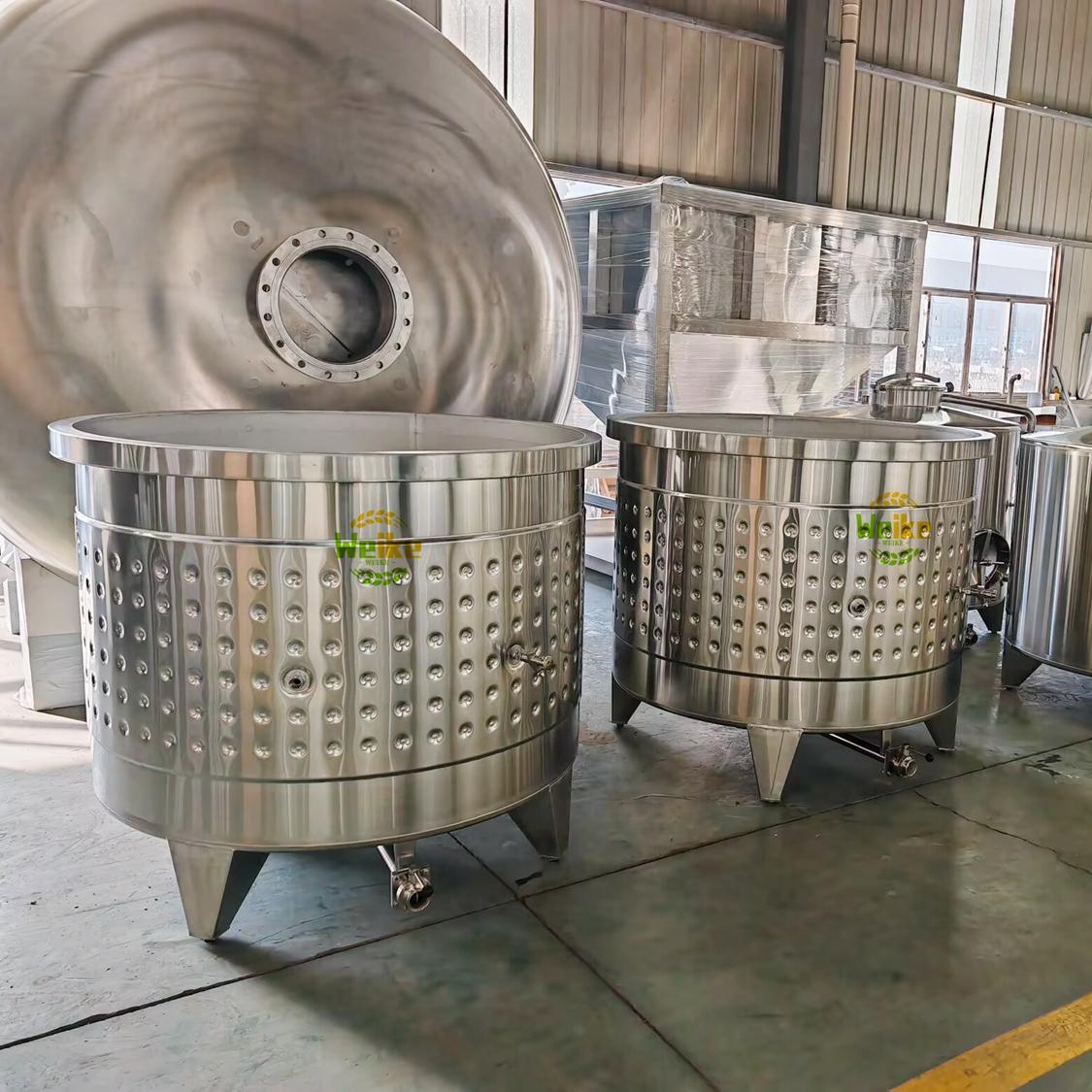 خزانات متغيرة السعة بسعة 2000 لتر