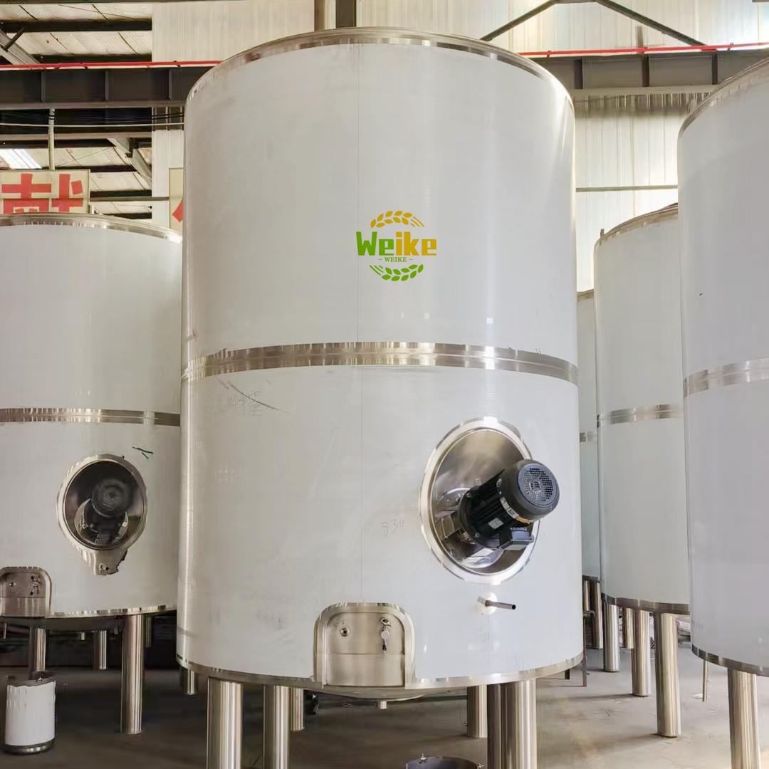 خزانات تبريد وخلط الحليب