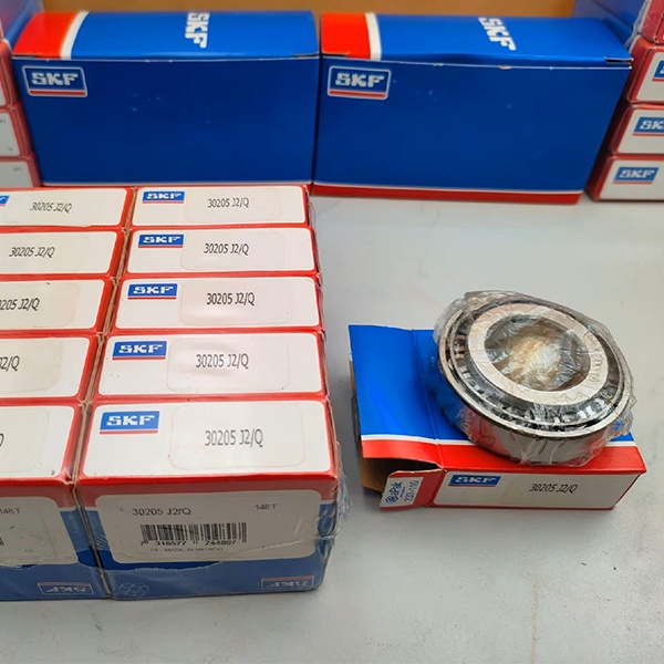 SKF 30205J2 محمل بكرات مخروطية