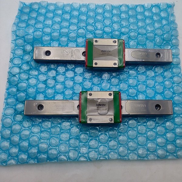 منزلق خطي HIWIN