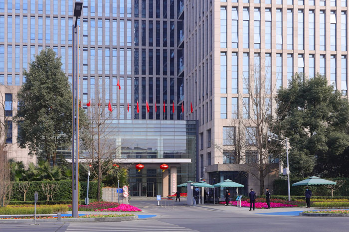 مشروع الإضاءة الذكية للشوارع - نظام الطرق الحضرية