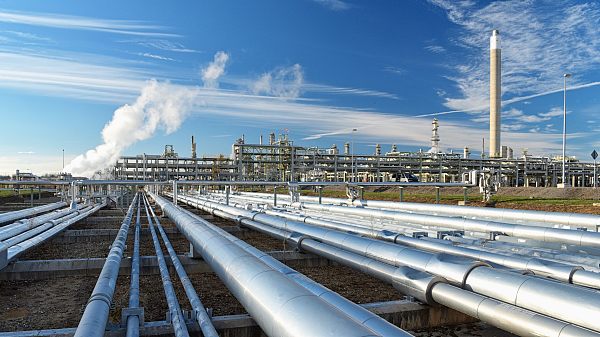 Corrosion resistant pipelines, storage tanks, heat exchangers, flange fittings.